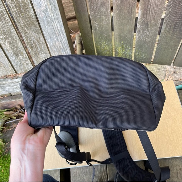 Gobi Getaway Gray & Black Unisex Backpack NWOT - Picture 13 of 16